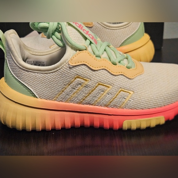 Adidas Kids Kaptir Flow 2.0 Shoes in Cream and Pink size 13K - Picture 5 of 10